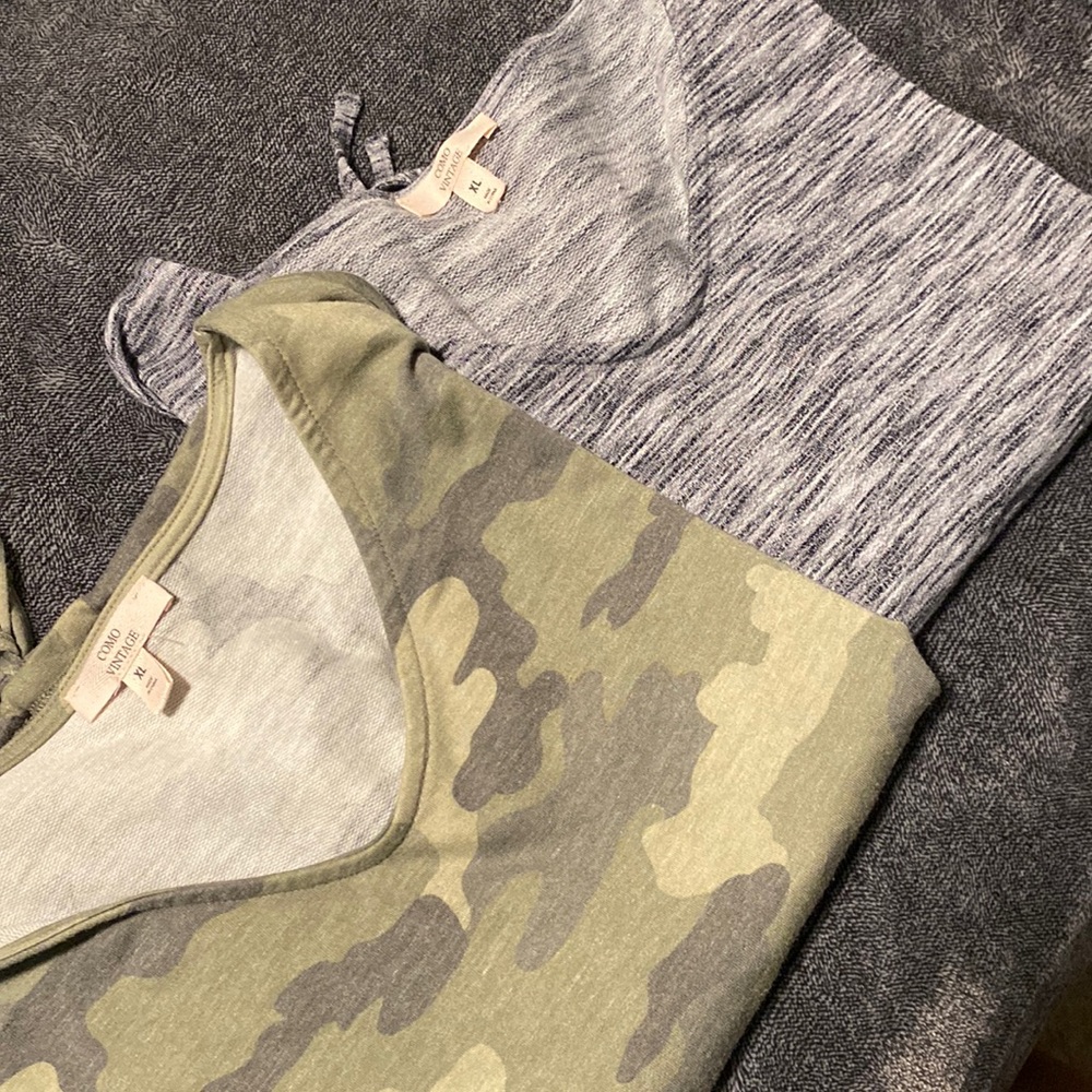 Como Vintage 2 pack tees size XL